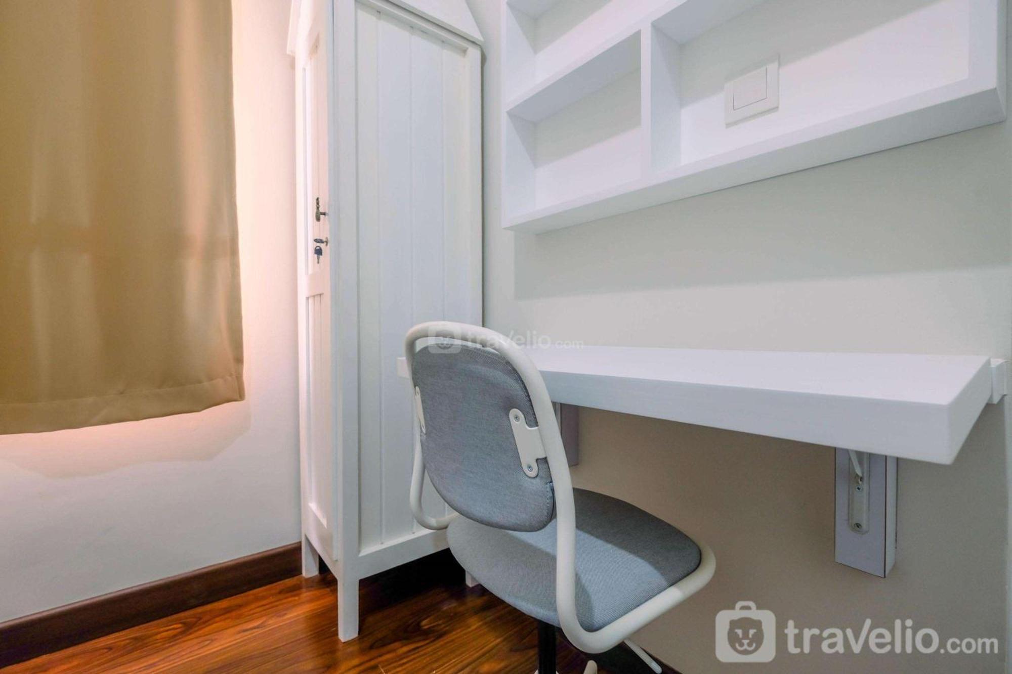 Spacious And Modern 2br Springlake Summarecon By Travelio Apartemen