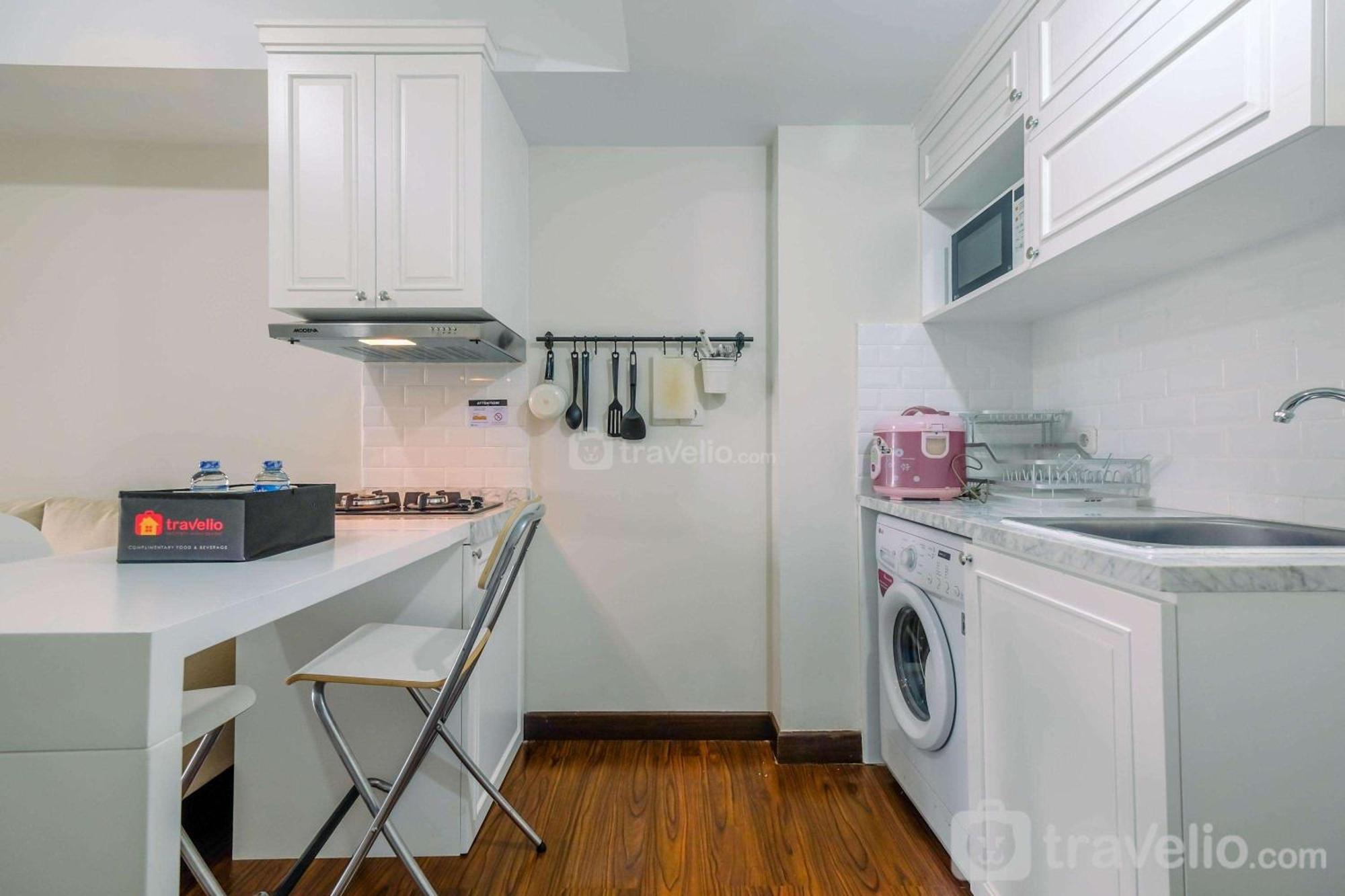 Apartemen Spacious And Modern 2br Springlake Summarecon By Travelio *