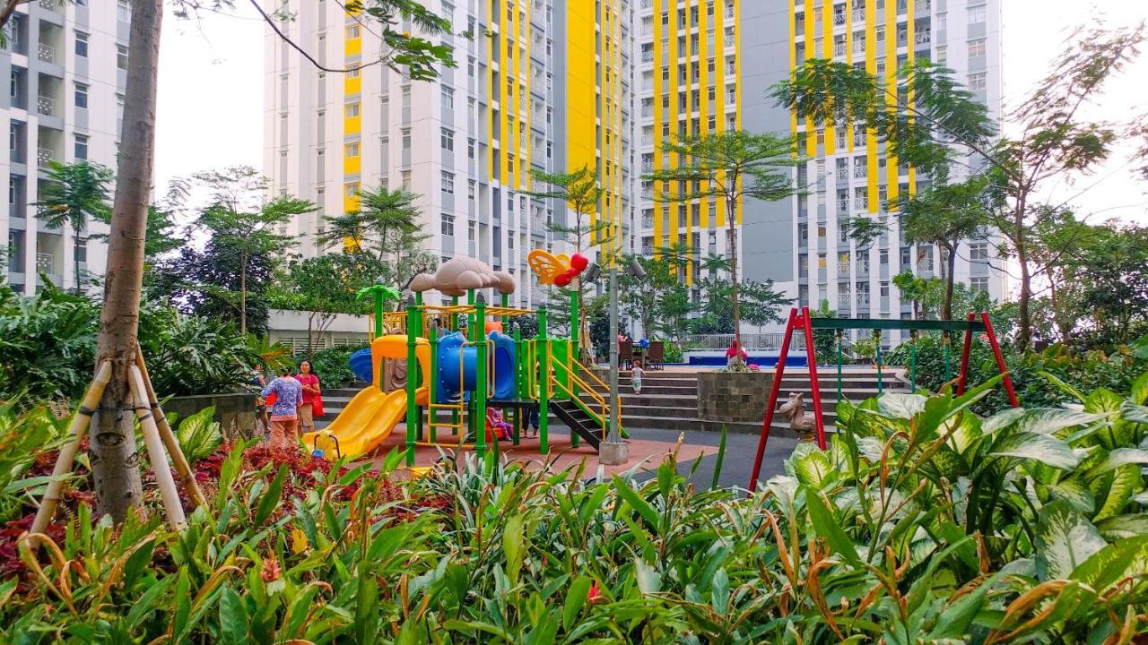 Apartemen Spacious And Modern 2br Springlake Summarecon By Travelio